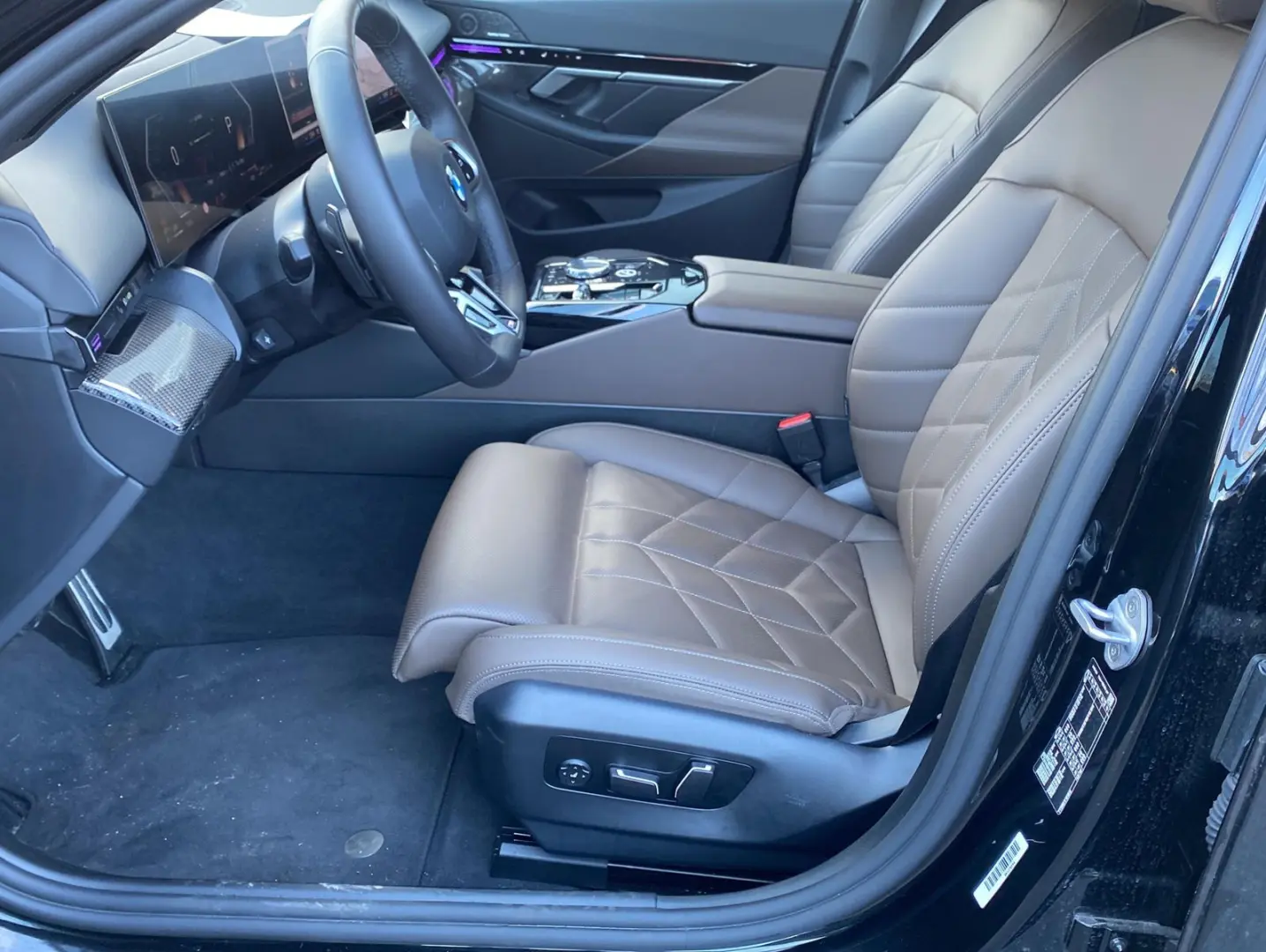 520 iA M Sport HeadUp Komfortsitze UPE 78.000€