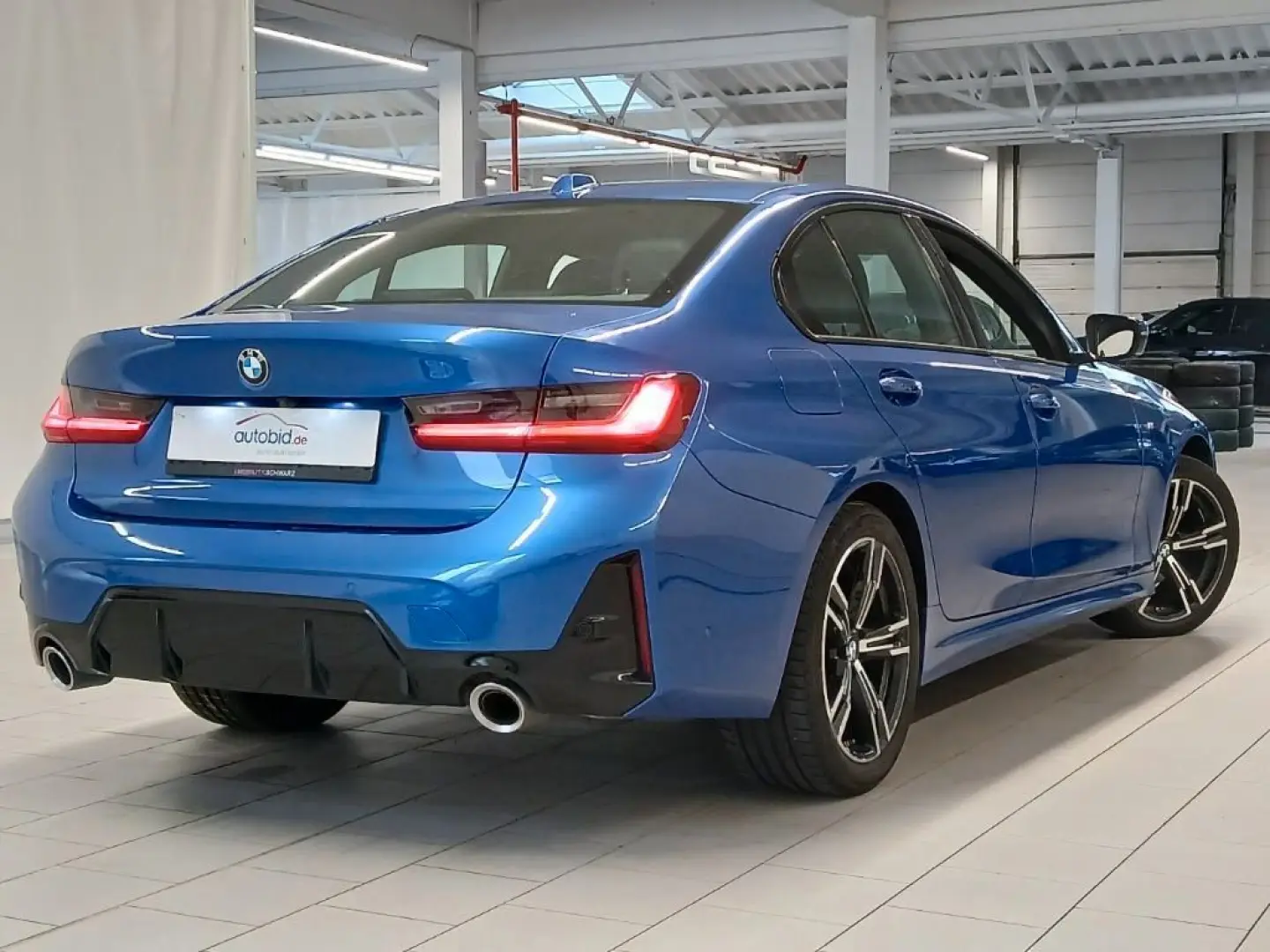 320xd Lim. M Sport ACC LRHZ SHZ STHZ HiFi RFK