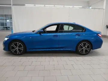 320xd Lim. M Sport ACC LRHZ SHZ STHZ HiFi RFK