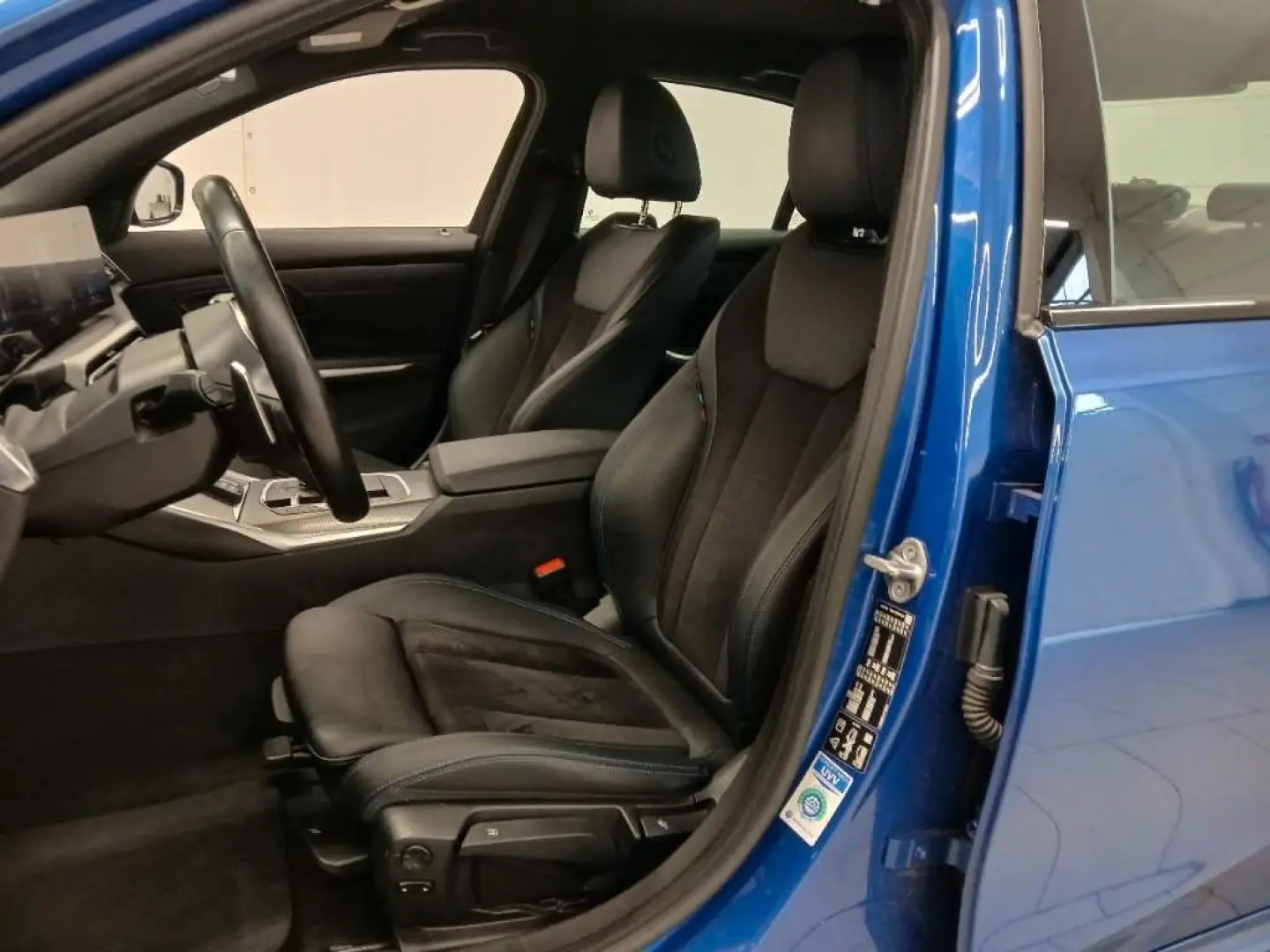 320xd Lim. M Sport ACC LRHZ SHZ STHZ HiFi RFK