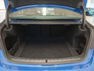 320xd Lim. M Sport ACC LRHZ SHZ STHZ HiFi RFK