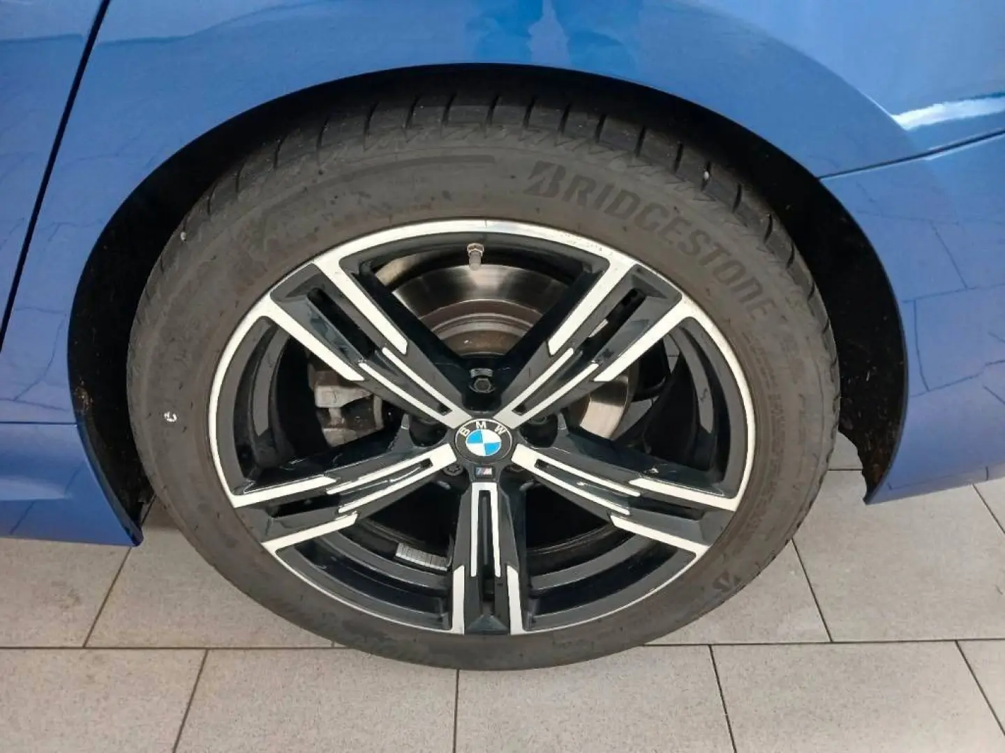 320xd Lim. M Sport ACC LRHZ SHZ STHZ HiFi RFK