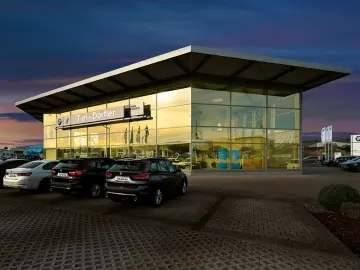 320i SAG M Sport LED  360 K-ZUG PRIVACY M-Fwk