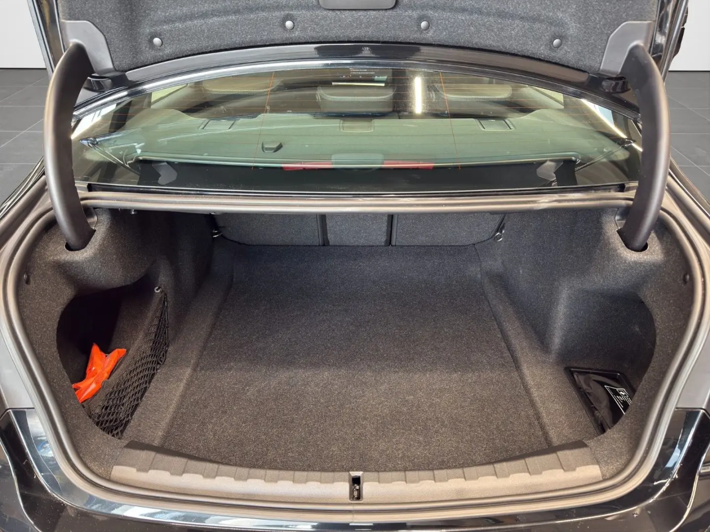 320xd lim M Sport AHK ACC STHZ Driving Assistant