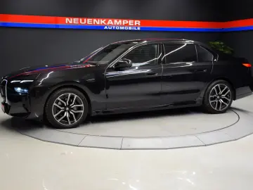 740 d xDrive M Sport Pano Memory Luft B&W STHZ