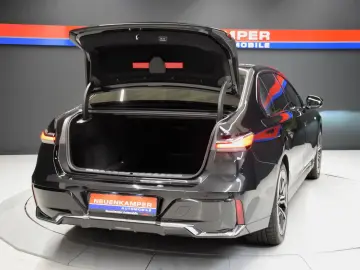 740 d xDrive M Sport Pano Memory Luft B&W STHZ