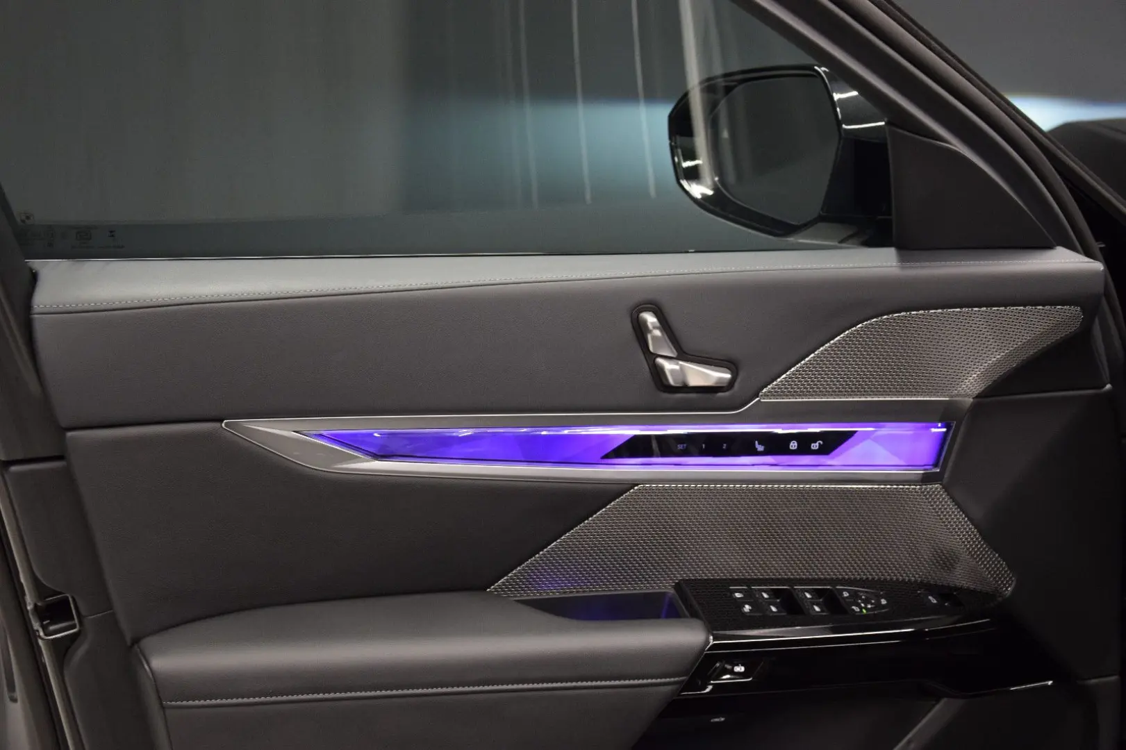 740 d xDrive M Sport Pano Memory Luft B&W STHZ