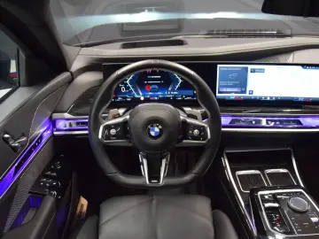 740 d xDrive M Sport Pano Memory Luft B&W STHZ