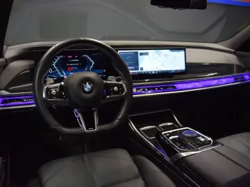 740 d xDrive M Sport Pano Memory Luft B&W STHZ