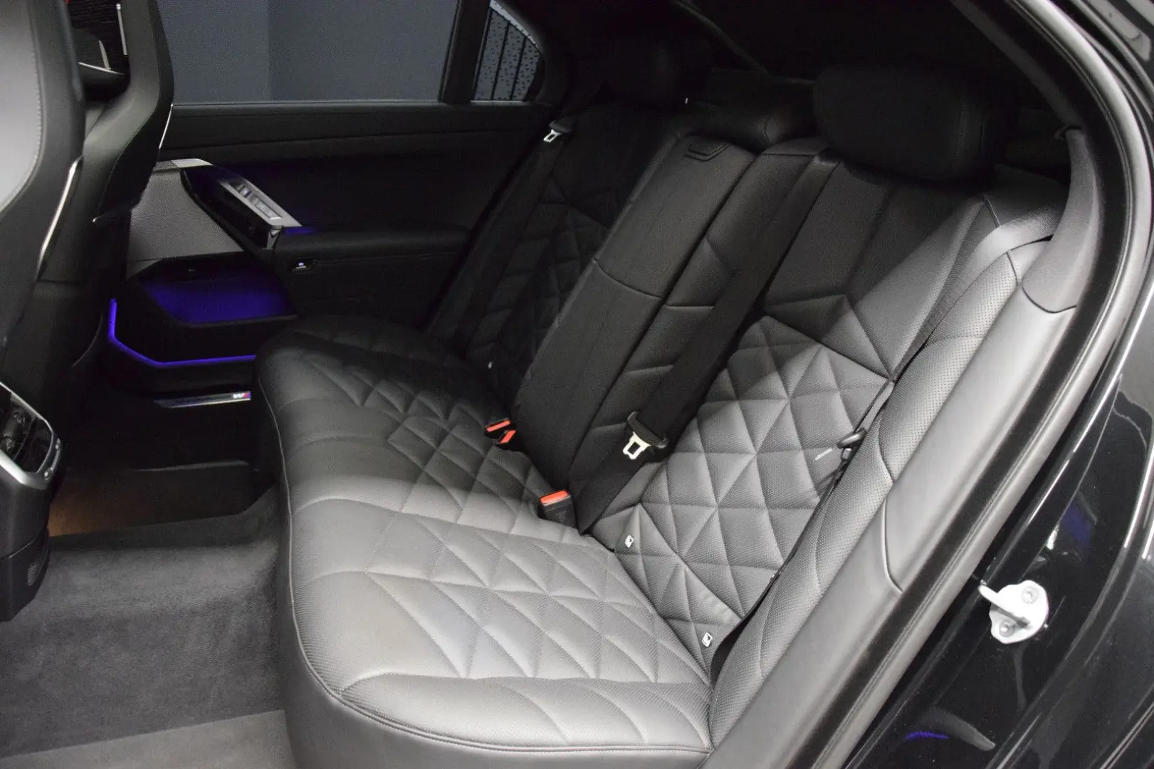 740 d xDrive M Sport Pano Memory Luft B&W STHZ