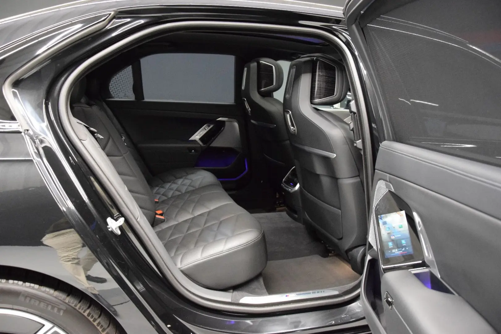 740 d xDrive M Sport Pano Memory Luft B&W STHZ