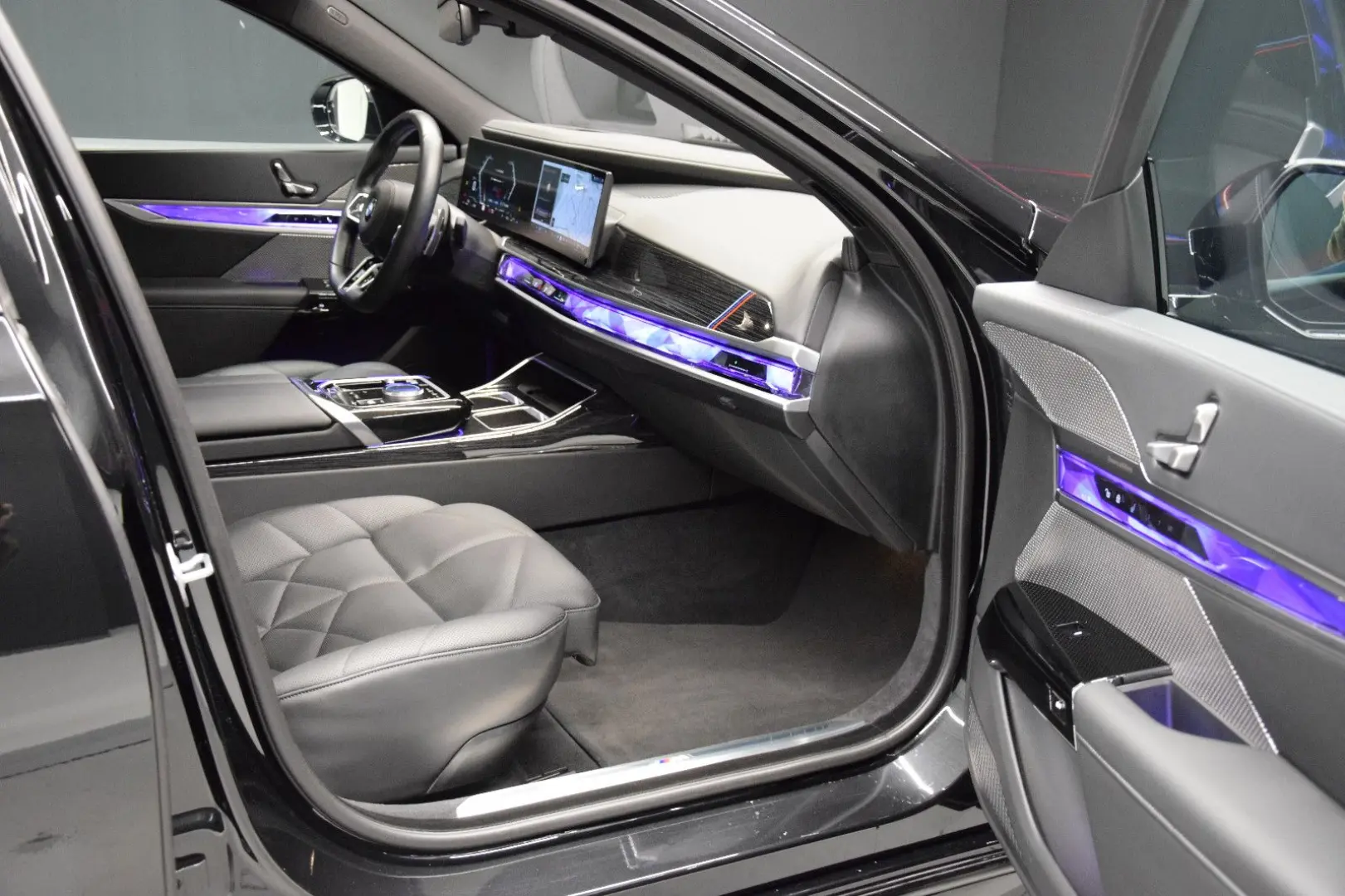 740 d xDrive M Sport Pano Memory Luft B&W STHZ