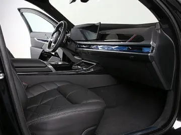 740d xDr. M Sportpaket ACC AHK Standh Autobahnas