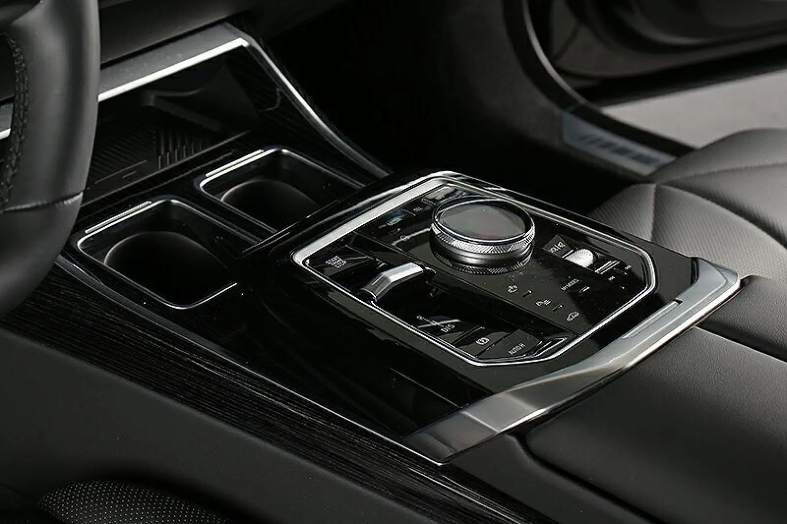 740d xDr. M Sportpaket ACC AHK Standh Autobahnas