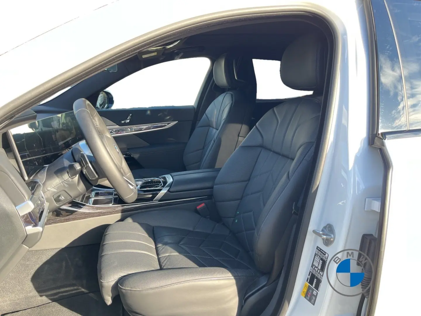 750e xDrive M Sport 20  Massage Sitzbelüft. Indv