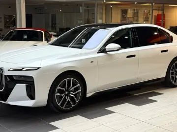 740 d xD M Sport Pano-Sky Experience-TV StHzg