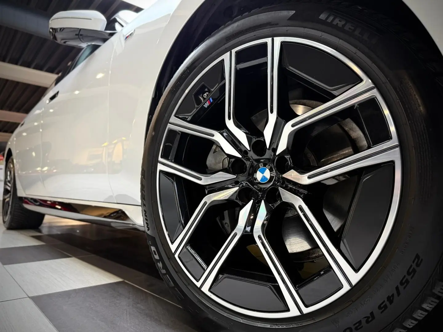 740 d xD M Sport Pano-Sky Experience-TV StHzg