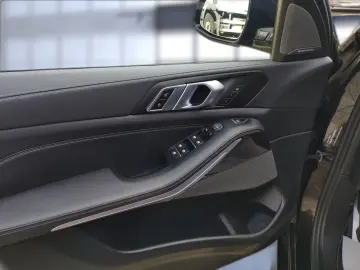 X5 30 d xDrive M Sport Pro AHK Pano Luft Sthzg