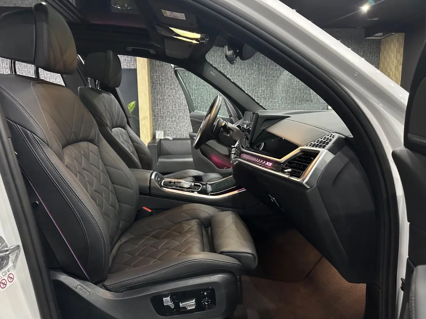 X5 30 d xDrive M Sport   Soft-Close   SkyLounge