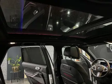 X5 30 d xDrive M Sport   Soft-Close   SkyLounge