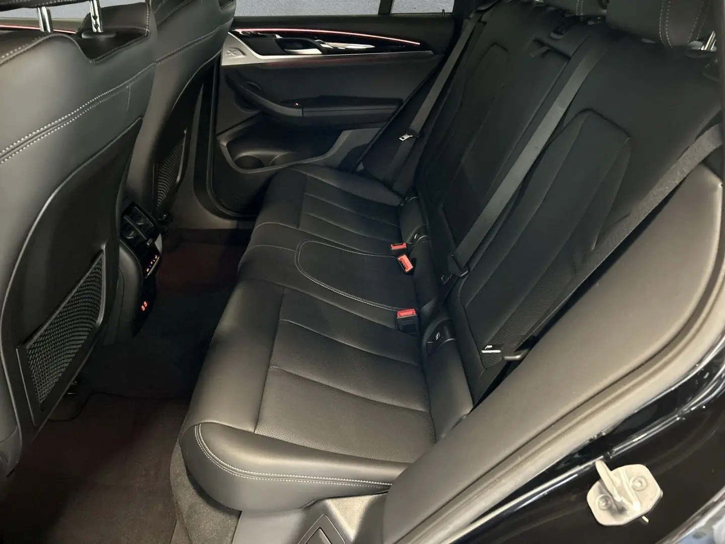 X4 20ixDrive M-SPORT LEDER ACC AHK 360 Adapt LED