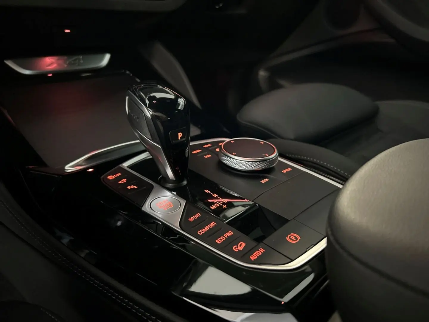 X4 20ixDrive M-SPORT LEDER ACC AHK 360 Adapt LED