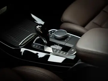 X3 xDrive 20 d M Sport 360 Kamera Apple Android