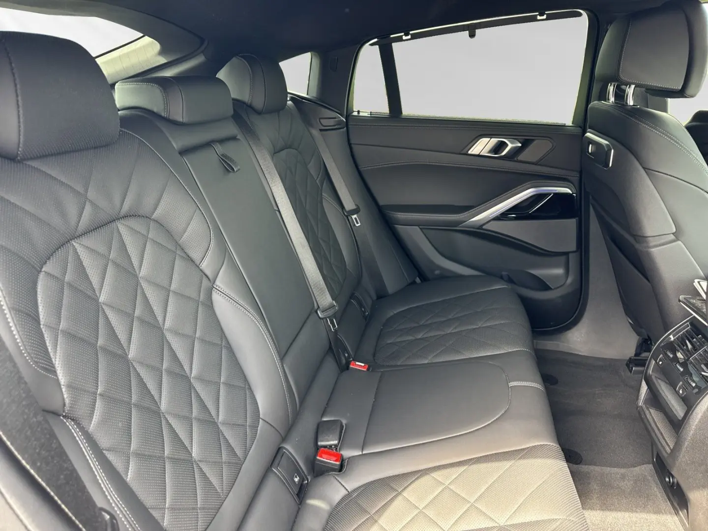 X6 xDrive30d  € 1.190 Zubehörbonus M Sport AHK