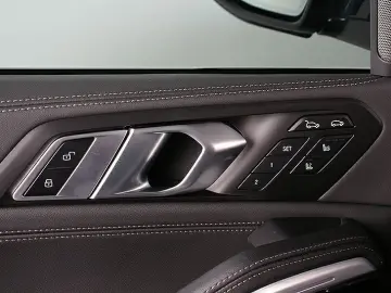 X6 xDr 40i M Sport ACC Standh H&K HuD Panoramad.