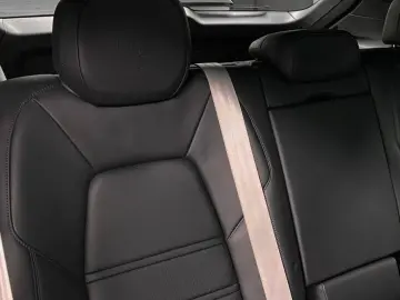 Cayenne E-Hybrid Platinum Edition 462hp Pano VAT