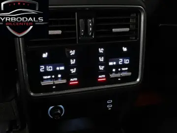 Cayenne E-Hybrid Platinum Edition 462hp Pano VAT