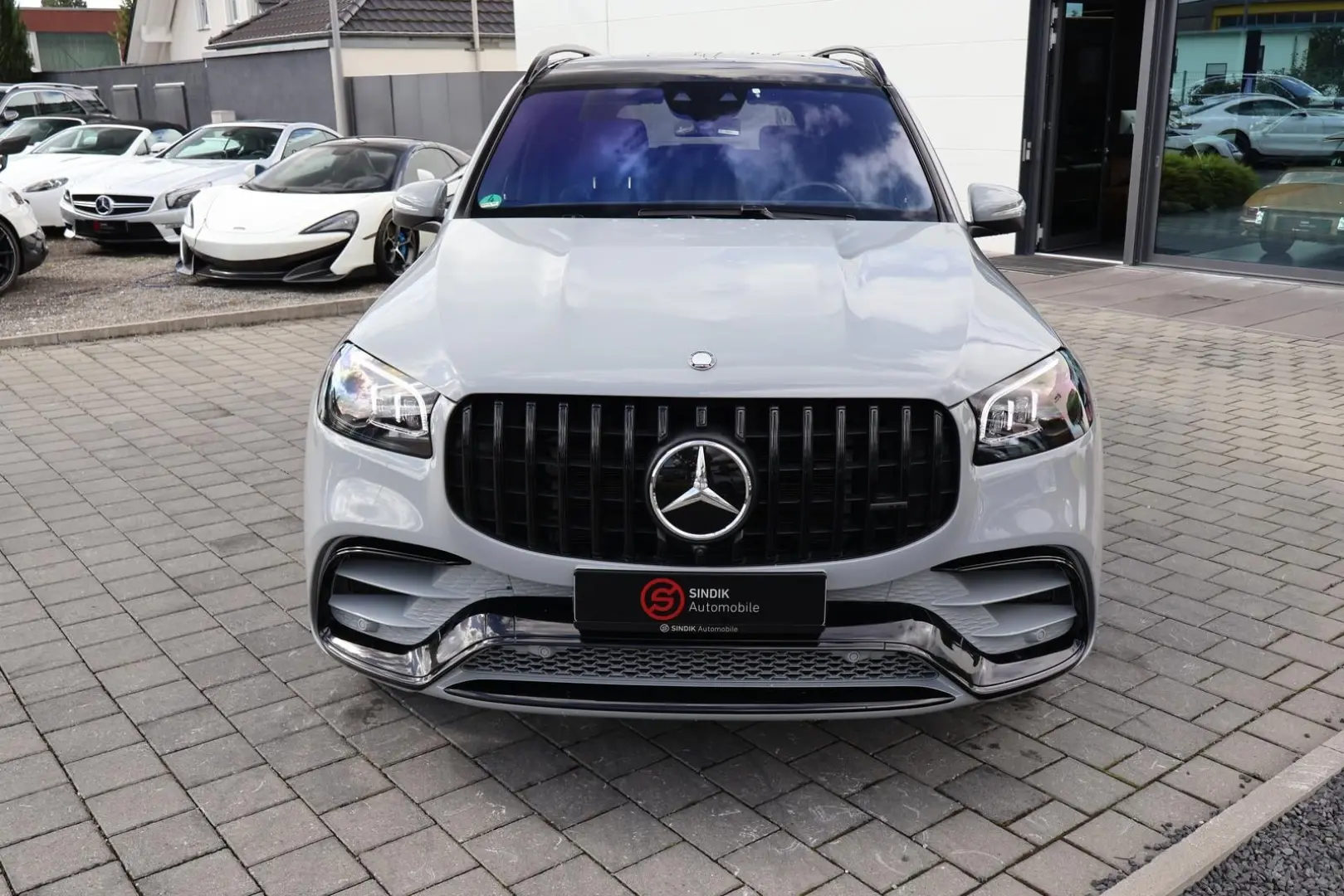 AMG GLS 63 4M  DESIGNO-MANUF.-Perf.-Standhzg-3D
