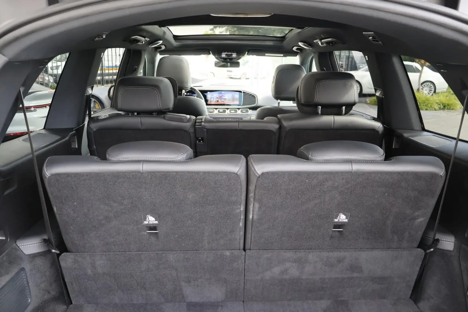 AMG GLS 63 4M  DESIGNO-MANUF.-Perf.-Standhzg-3D