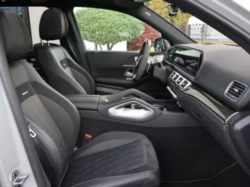 AMG GLS 63 4M  DESIGNO-MANUF.-Perf.-Standhzg-3D