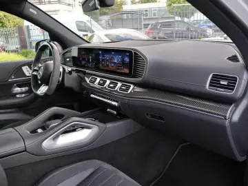 AMG GLS 63 4M  DESIGNO-MANUF.-Perf.-Standhzg-3D