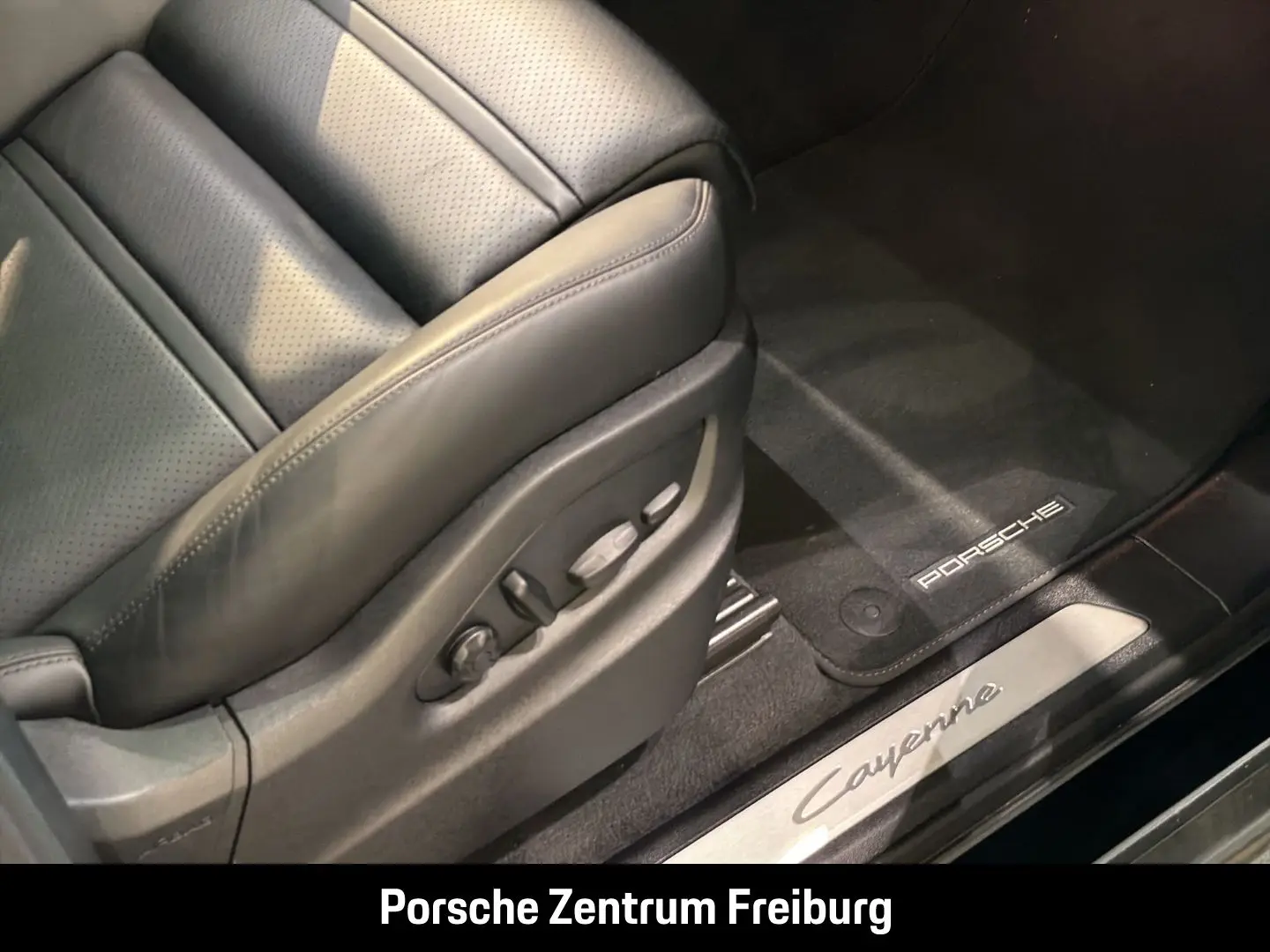 Cayenne E-Hybrid HA-Lenkung iInnoDrive 21-Zoll