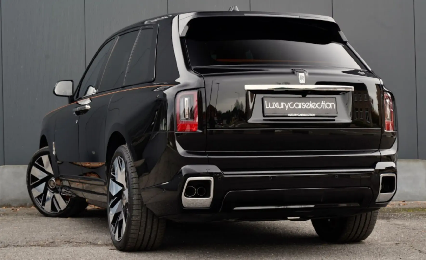 Cullinan Series II MY25  STAR HEADLINER FULL