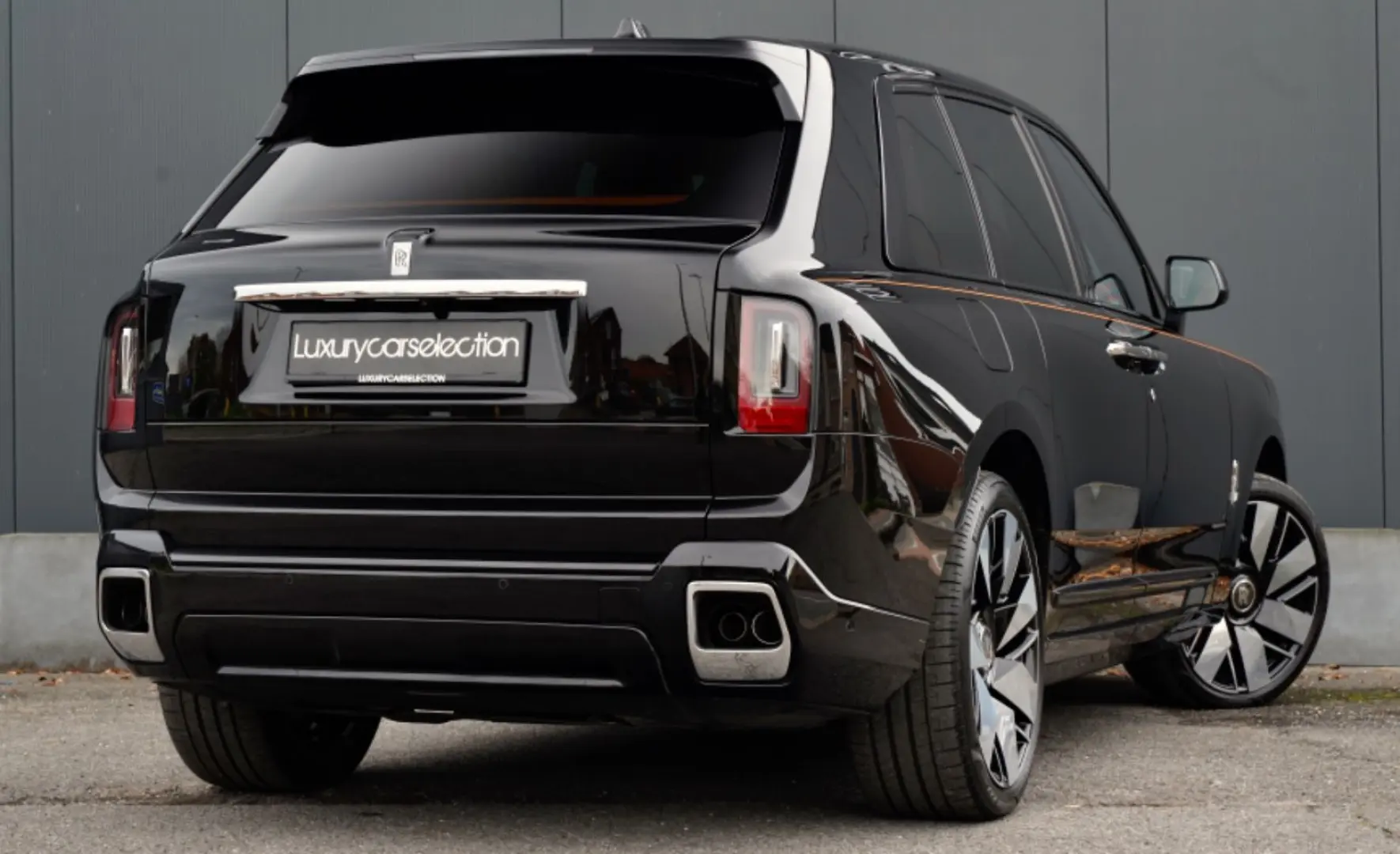 Cullinan Series II MY25  STAR HEADLINER FULL