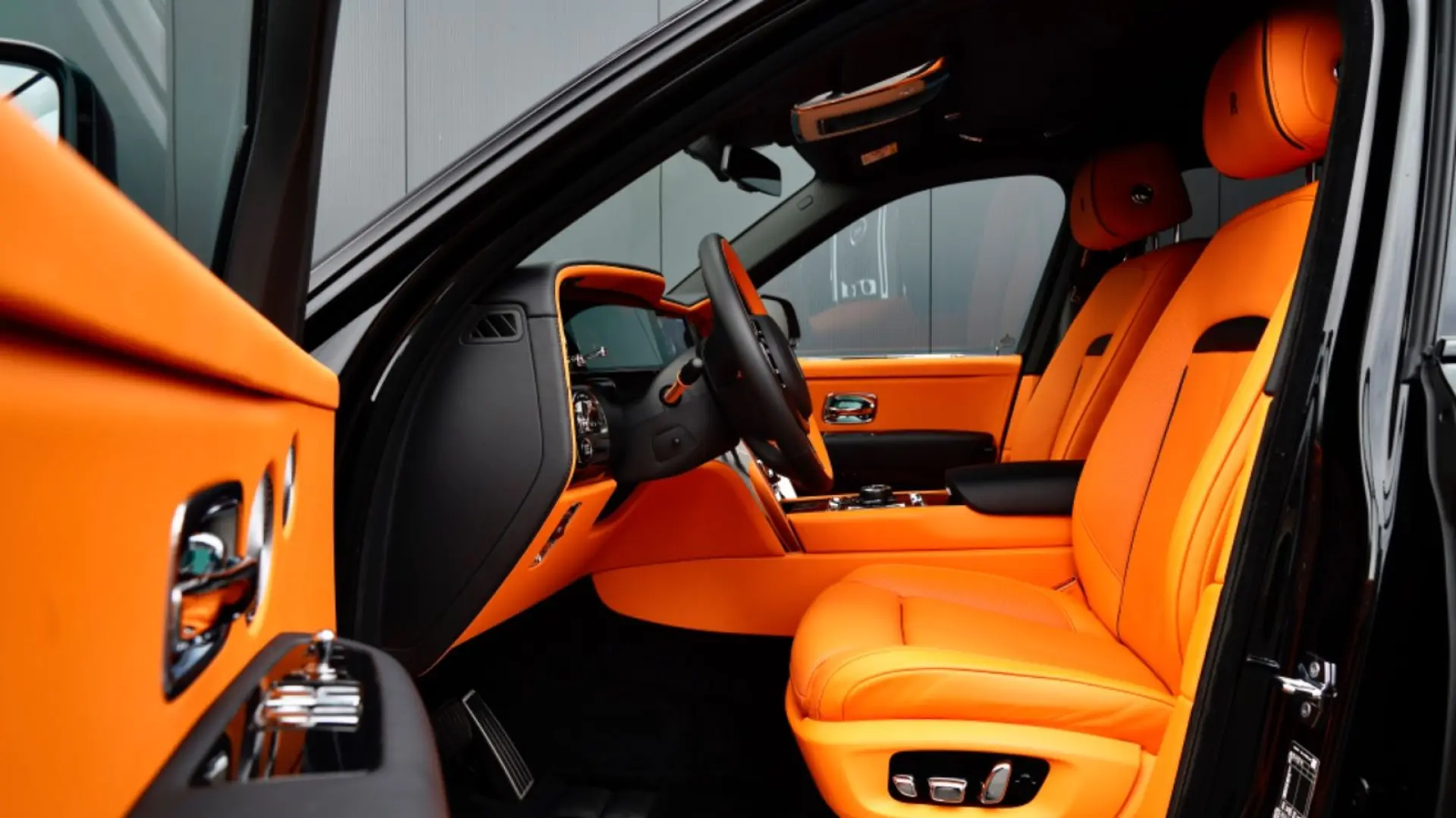 Cullinan Series II MY25  STAR HEADLINER FULL