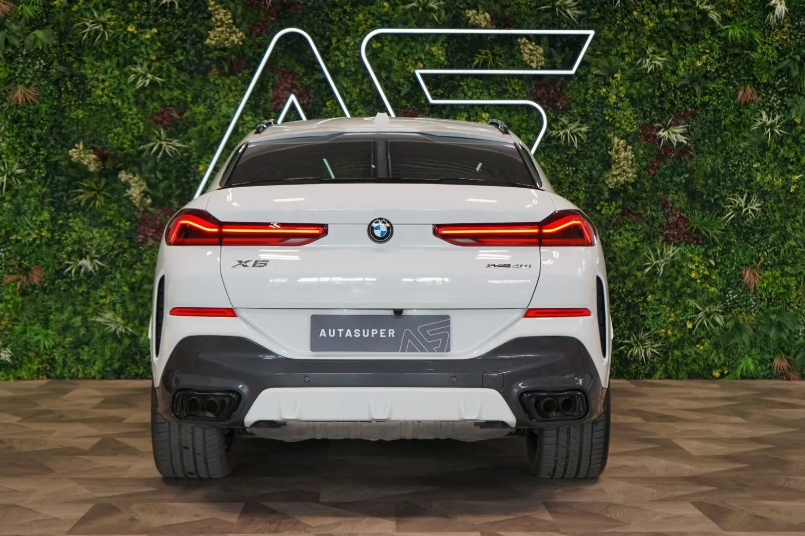 X6 40i xDRIVE H K TOW LED M-SPORT 65.702€ NETTO