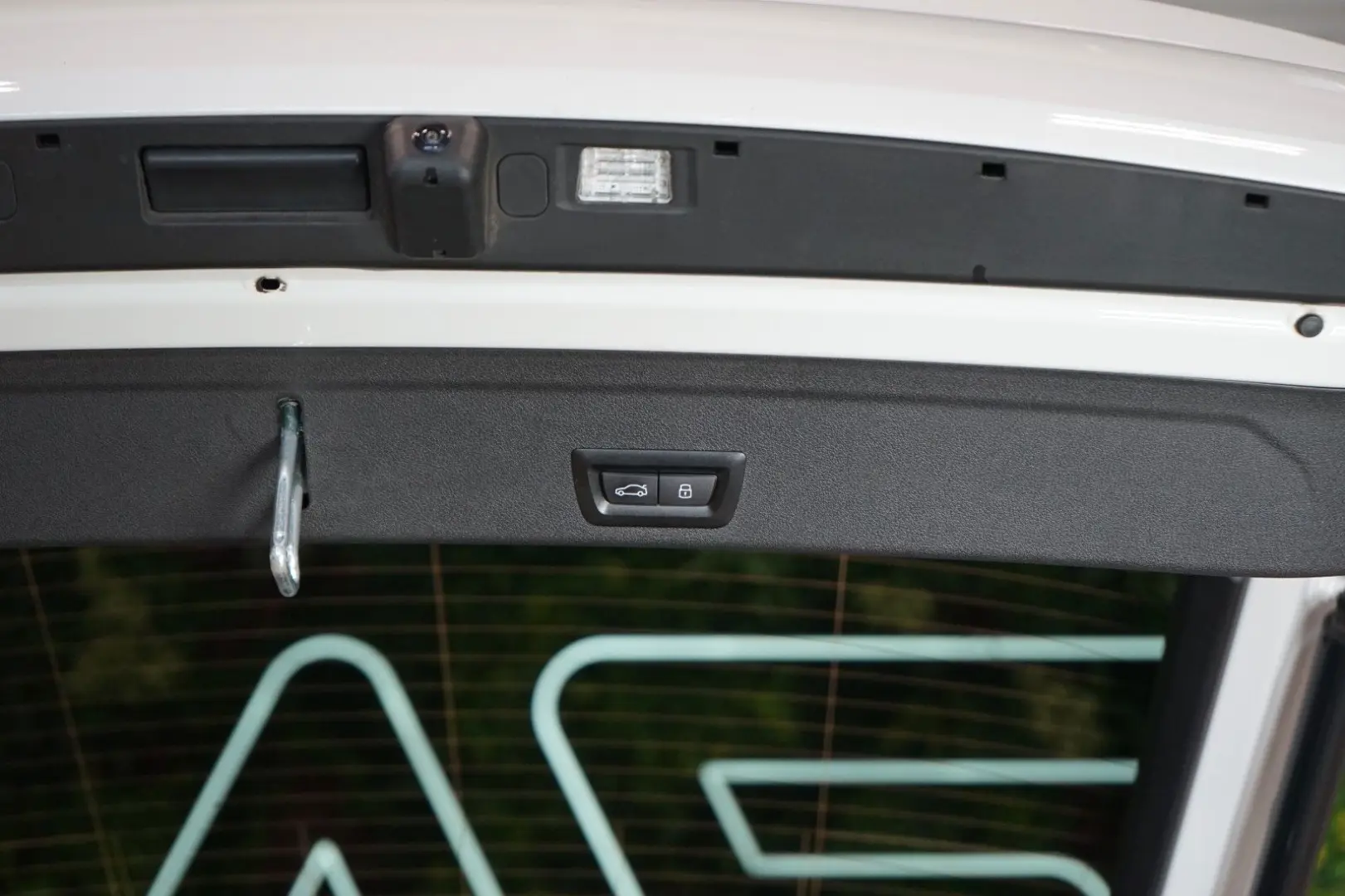 X6 40i xDRIVE H K TOW LED M-SPORT 65.702€ NETTO