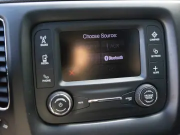 Jeep Compass Senzori 4wd Bluetooth