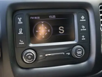 Jeep Compass Senzori 4wd Bluetooth