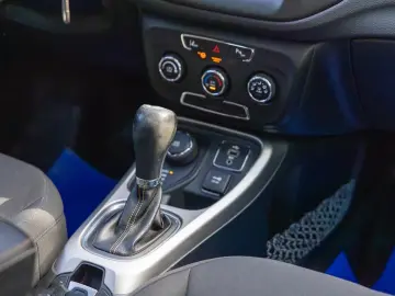 Jeep Compass Senzori 4wd Bluetooth