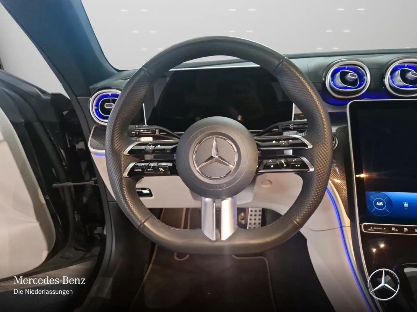 CLE 300 e AMG Prem. PANO NIGHT 360  DIGI BEIGE