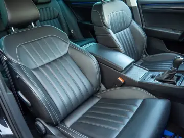 Skoda Superb 4 4 aut. ACC Ambientala Camera Încălzire