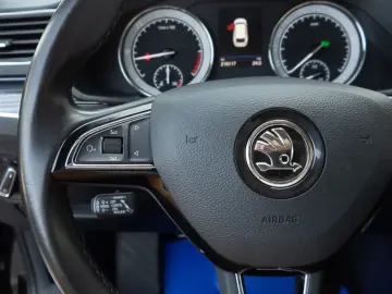 Skoda Superb 4 4 aut. ACC Ambientala Camera Încălzire