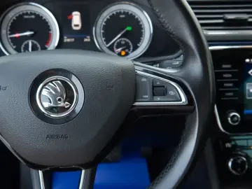 Skoda Superb 4 4 aut. ACC Ambientala Camera Încălzire