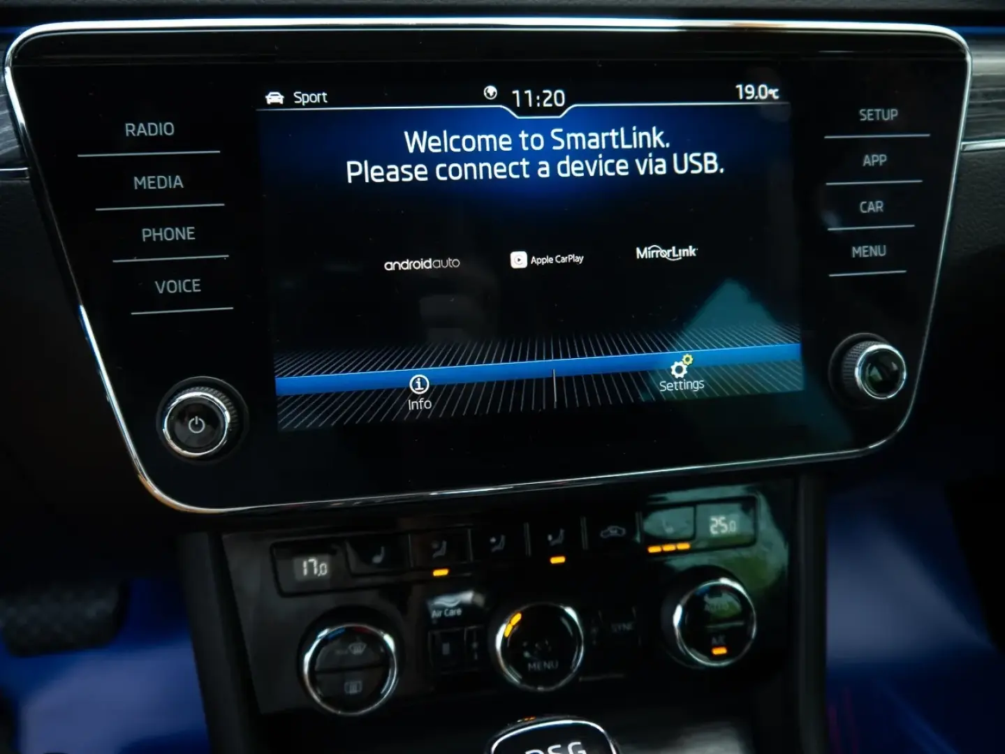 Skoda Superb 4 4 aut. ACC Ambientala Camera Încălzire