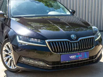 Skoda Superb 4 4 aut. ACC Ambientala Camera Încălzire